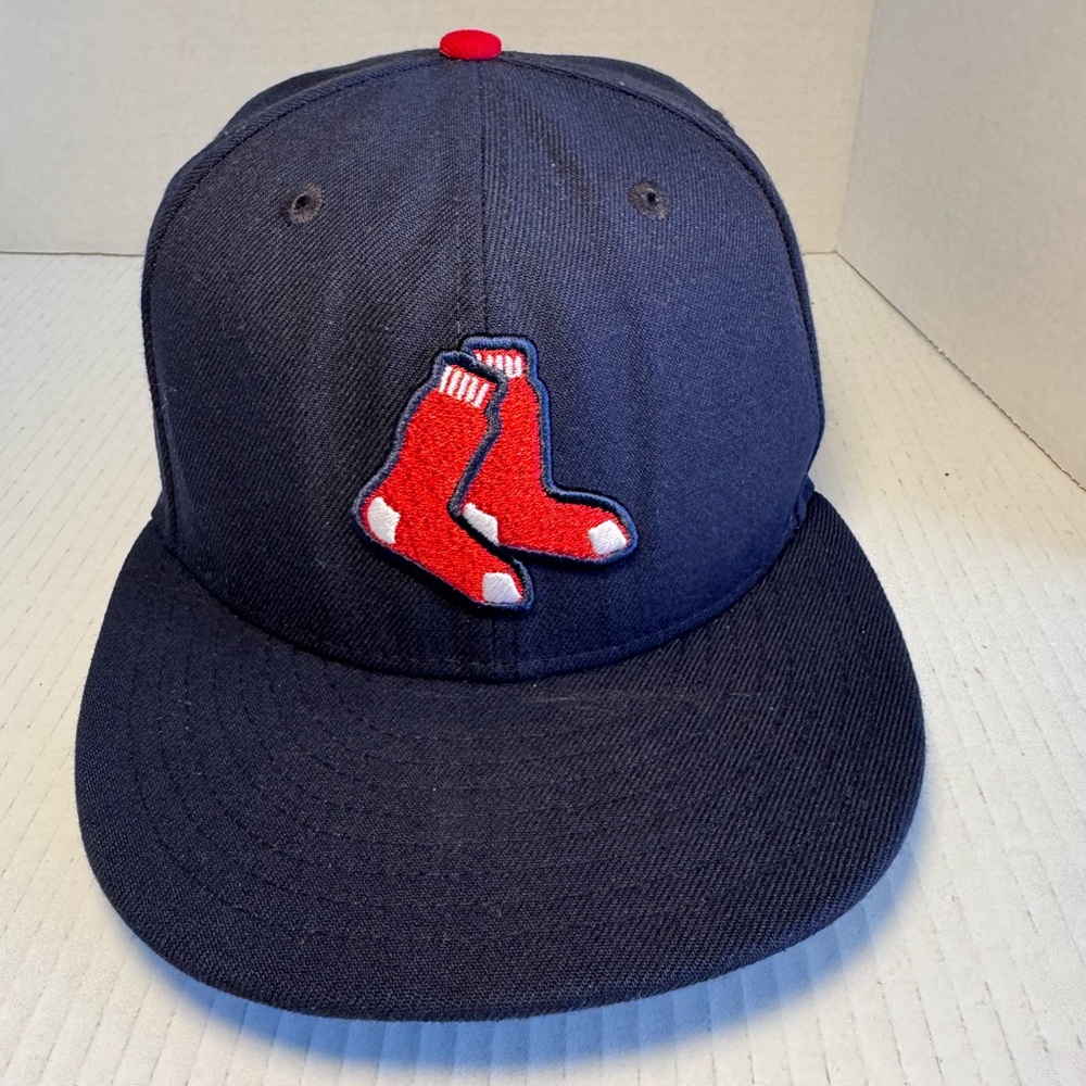 New Era 59Fifty Authentic MLB Boston Red Sox Embroidered Socks Men's Fitted Cap